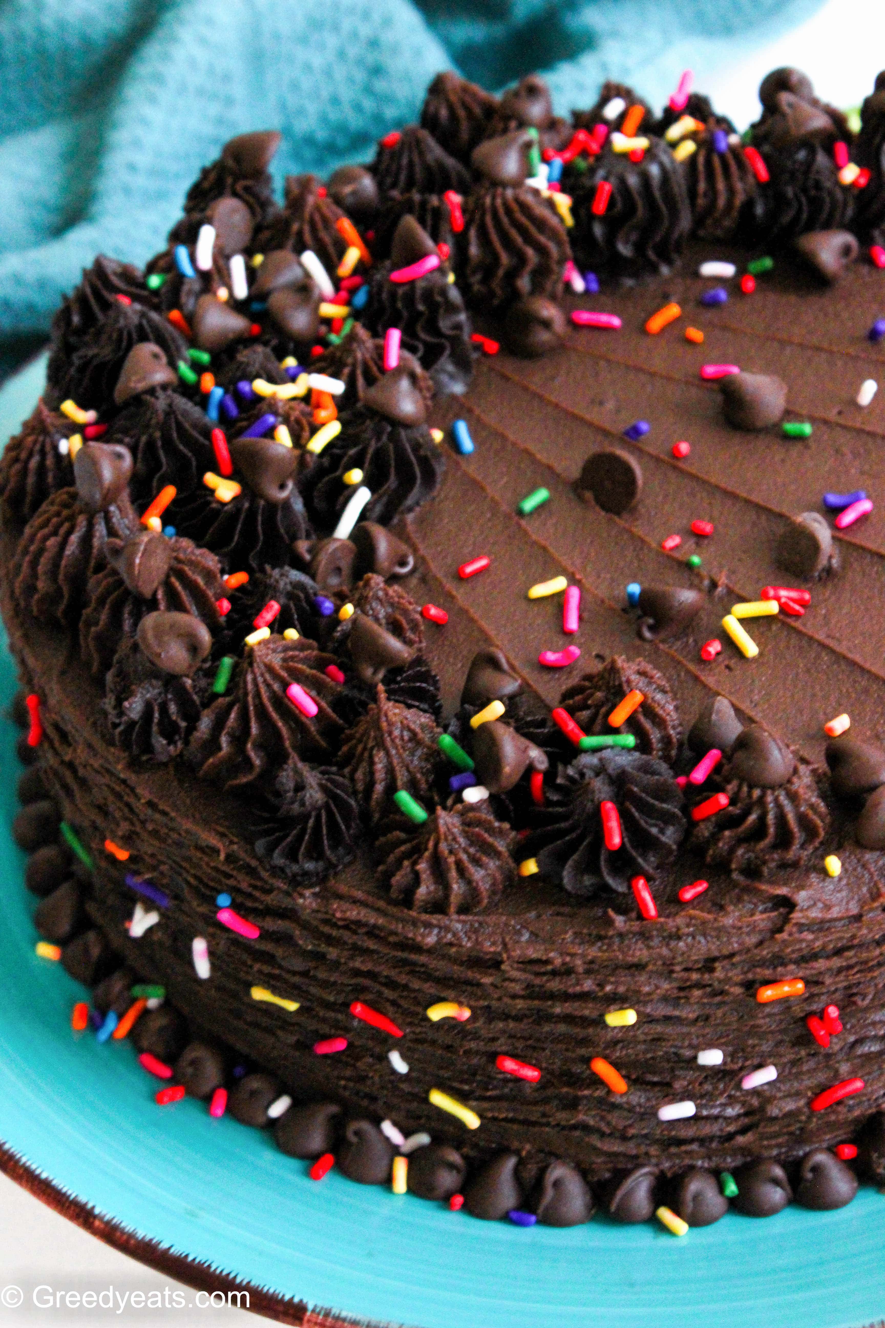 Best eggless chocolate cake with chocolate buttercream