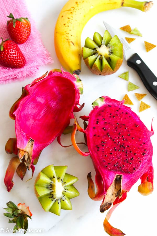 Ingredients for dragon fruit smoothie bowl