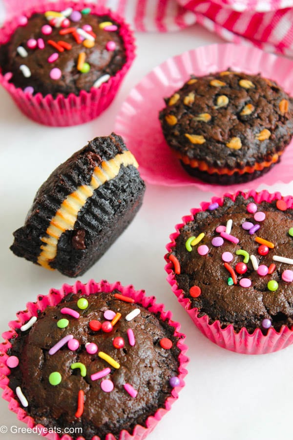 Brownie cupcake recipe with delicious cheese swirl inside