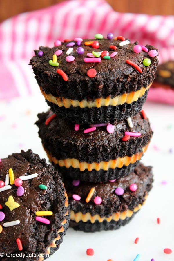 Fudgy and chewy brownie cupcake recipe