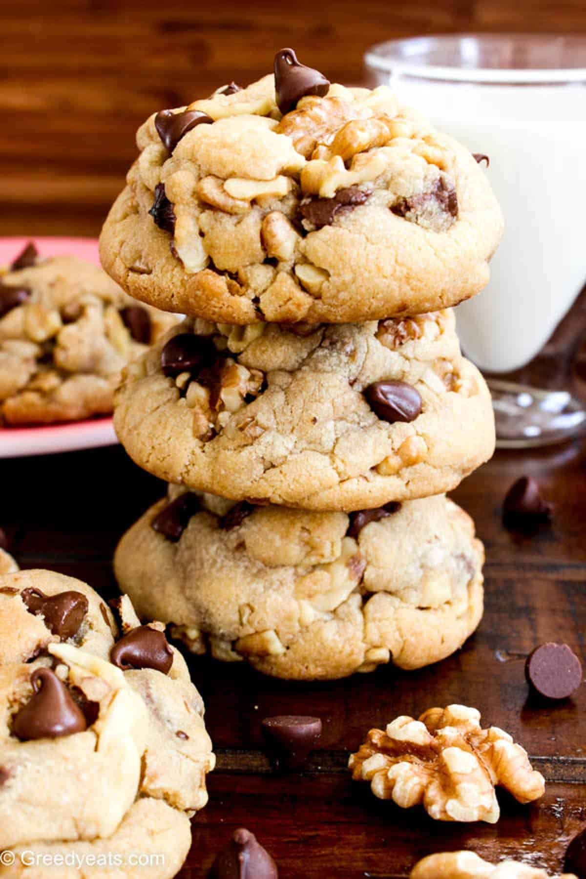 Walnut Chocolate Chip Cookies Recipe - Greedy Eats