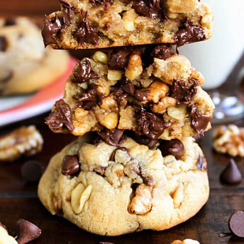 Walnut Chocolate Chip Cookies Recipe - Greedy Eats