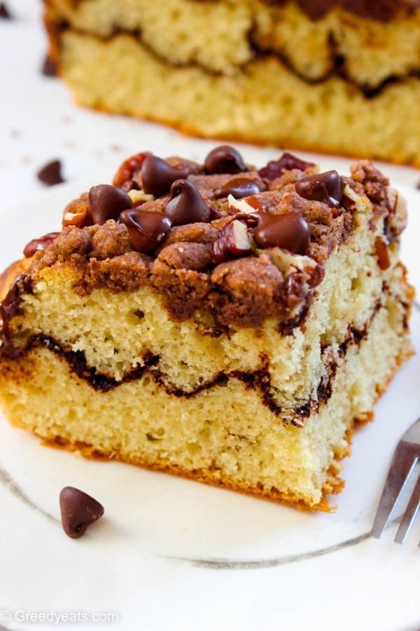 Soft textured vanilla cake, buttery cinnamon crumb topping and a cup of coffee is all you need for Sunday breakfast