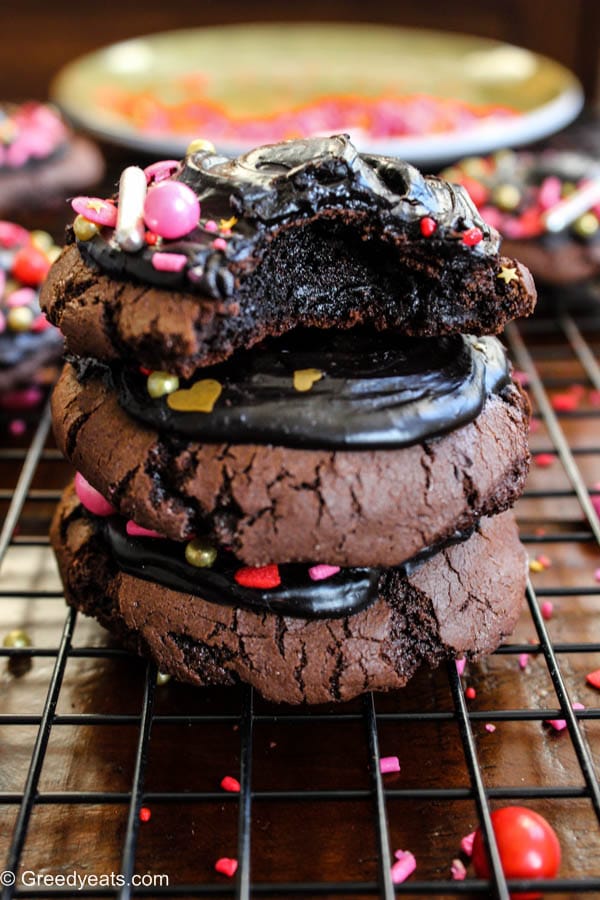 Thick in the centers, chewy on the edges these Chocolate Brownie Cookies are sure to impress you.