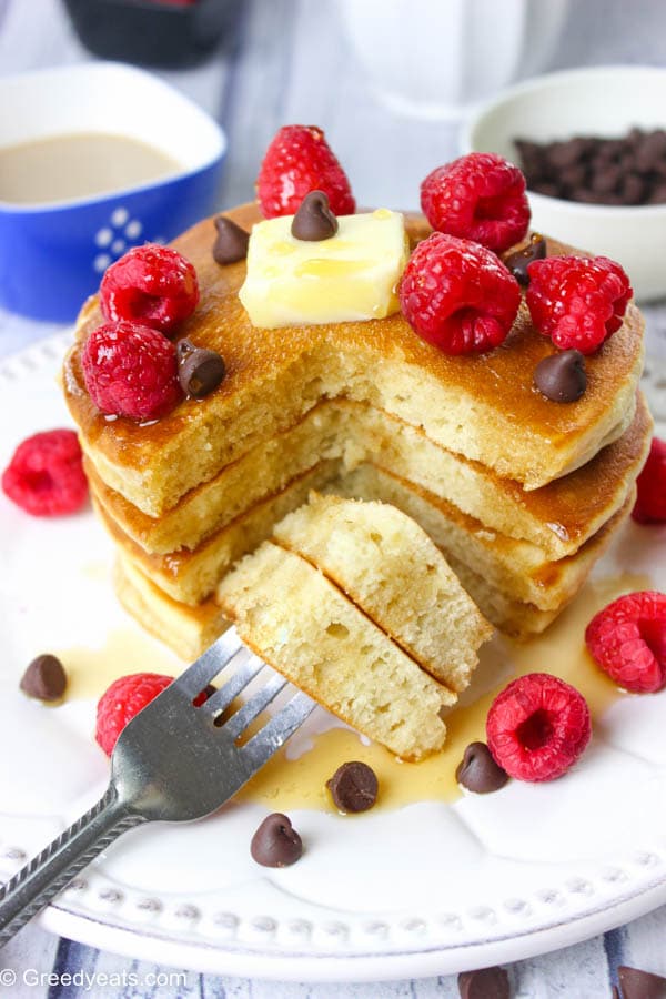 How To Make The Easiest Pancakes (In Less than 30 Minutes)