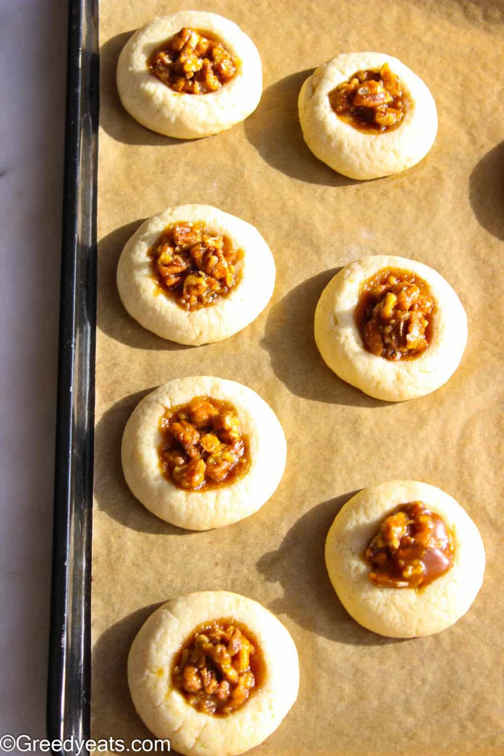 Filled with gooey and sticky pecan pie filling my pecan pie cookies recipe will be a family favorite in the first try!