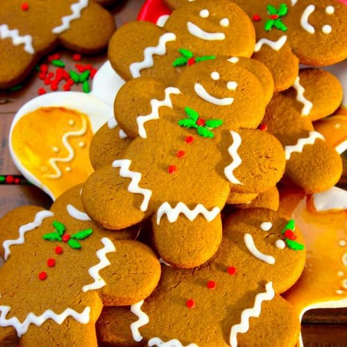 Gingerbread Cookies Recipe - Greedy Eats