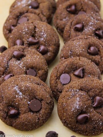 Thick, crinkly, soft and perfectly spiced Chocolate Gingerbread Cookies with gooey chocolate chips.